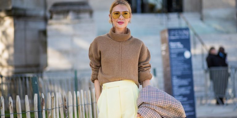 How to Wear a Sweater Street-Style